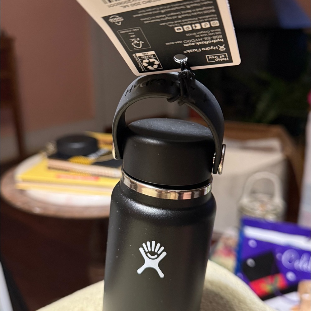 Hydro Flask Matte Black Bottle - Picture 9 of 10